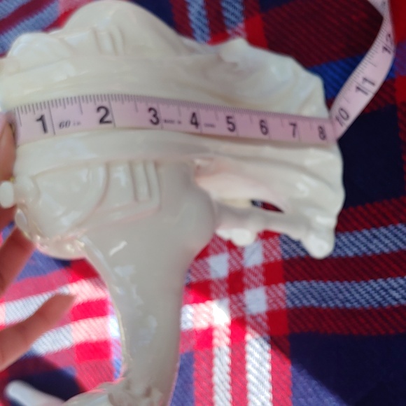 Decorative 3-Piece Holiday Ceramic Camels Set in all Cream Tone - Picture 10 of 13